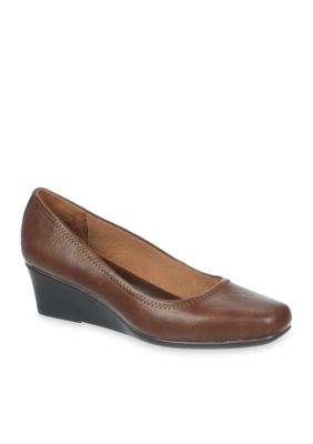 belk wedge heels
