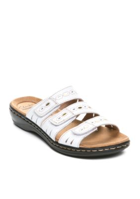 clarks leisa broach sandals