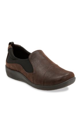 slides for women stylish