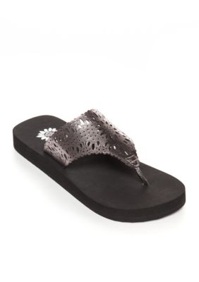 belk yellow sandals
