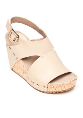 belk flat sandals