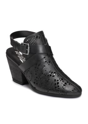 crown and ivy shoes belk