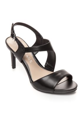 what is composite toe made out of