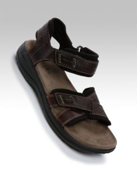belk mens clarks