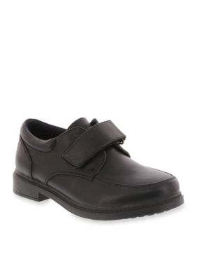 belk boys shoes