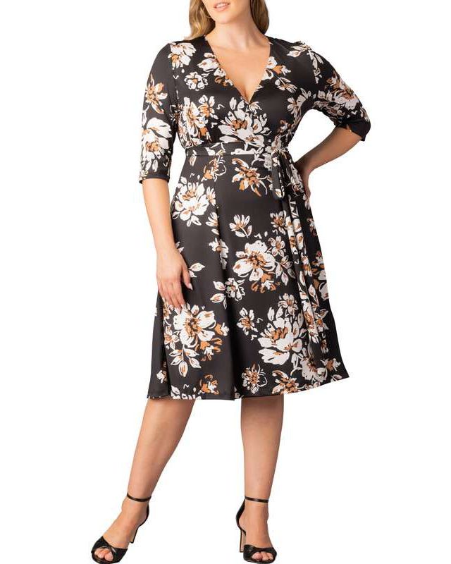 Black Scattered Blooms