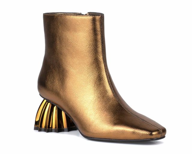 BRONZE