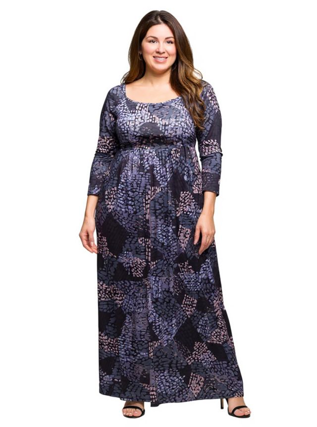 Elevate your everyday style with this grey empire waist plus size maxi dress. The gathered waistline and floor length silhouette create a graceful drape that flatters every shape. Complete with a square neckline and long sleeves, this printed maxi is a versatile choice for both casual days and evening occasions.