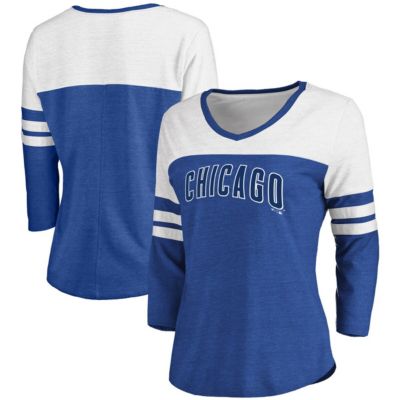MLB Fanatics ed Chicago Cubs Official Wordmark 3/4 Sleeve V-Neck T-Shirt