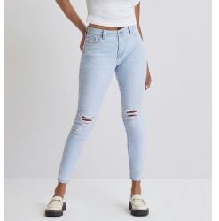 Image of petite jeans Styles sized perfectly for those under 5 feet 4 inches tall. Less to hem is more to love. Shop Now