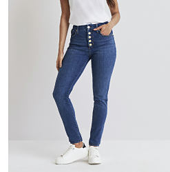 Image of juniors' jeans Juniors Using odd number sizing, juniors' denim is cut differently and fits smaller than women's denim. Shop Now 