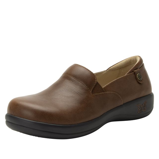 6106 Walnut
