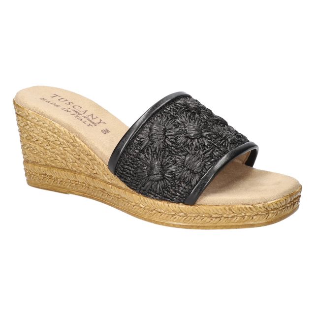 Black Raffia Flowers
