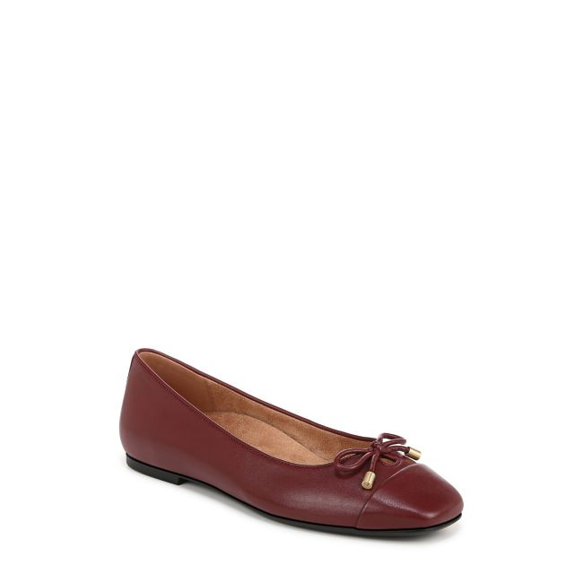 Syrah Burgundy Leather