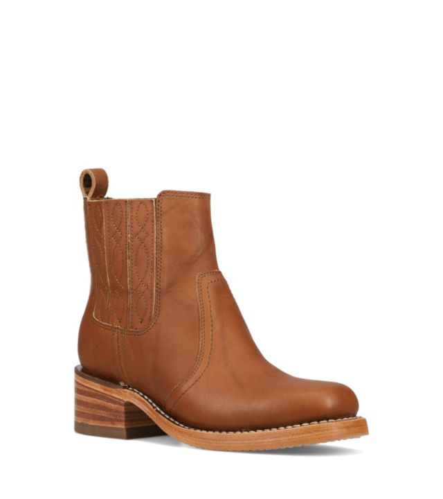 Saddle