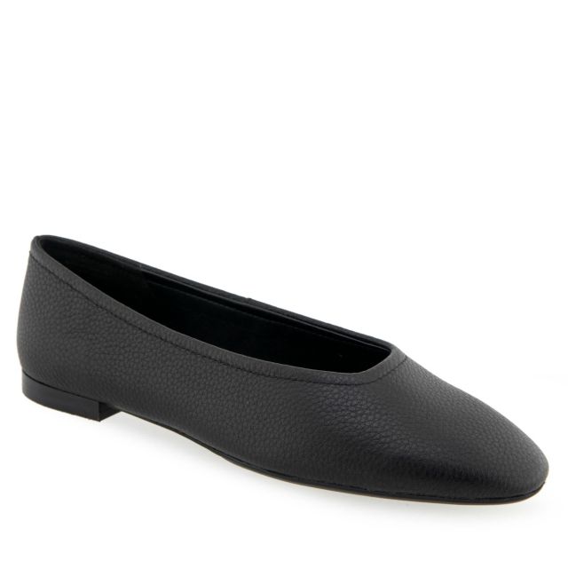 Black Pebbled Leather