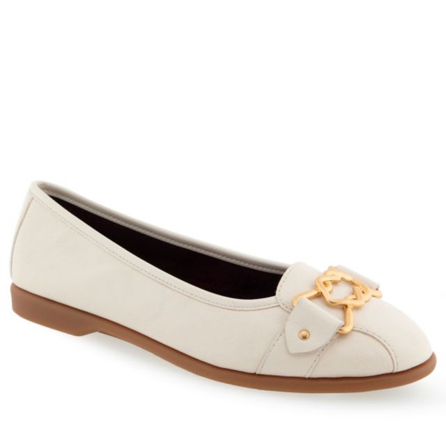 Eggnog Leather