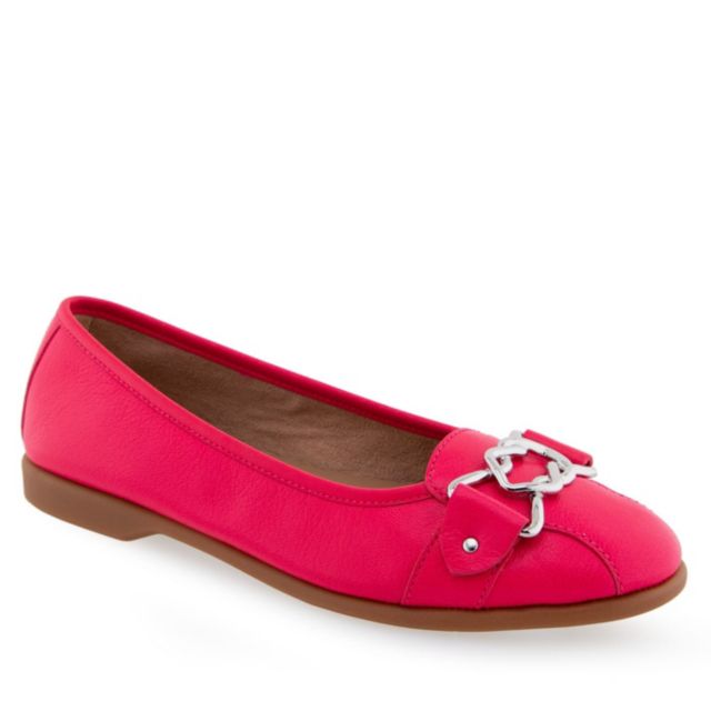 Virtual Pink Leather