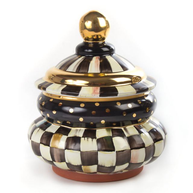 Courtly Check