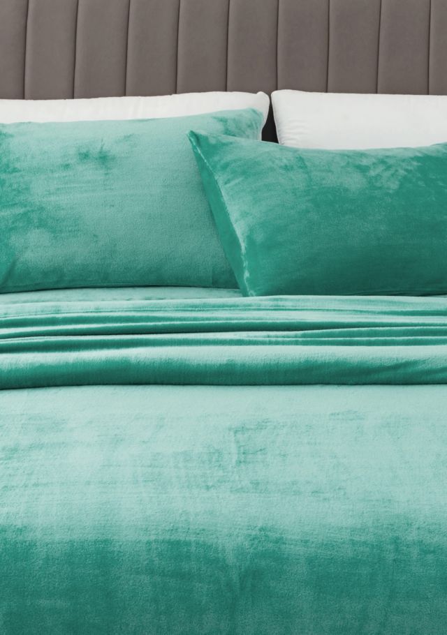 Aqua