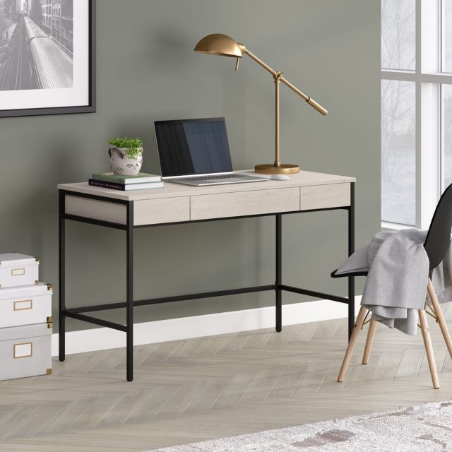 Alder White