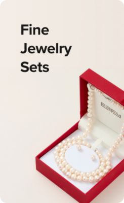 Fine jewelry sets. Jewelry in a box.