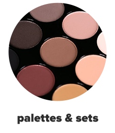 Powders in different skin tones as well as a red and yellow. Palettes and sets. 