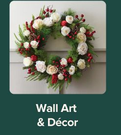 An image of a wreath. Wall art and decor.