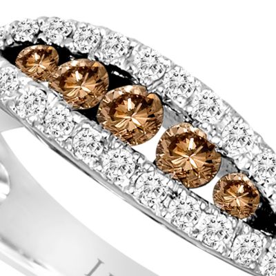 Chocolate Diamond® and Vanilla Diamond™ Band in 14k Vanilla Gold™