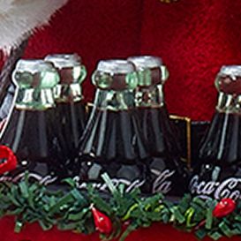 Santa Opening Coke Tablepiece