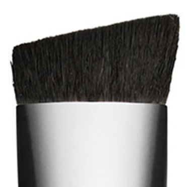 196 Slanted Flat Top Foundation Brush