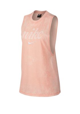 Nike® Women's Clothing & Apparel | belk