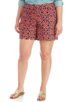 Crown & Ivy™ Plus Size Scalloped Shorts | belk