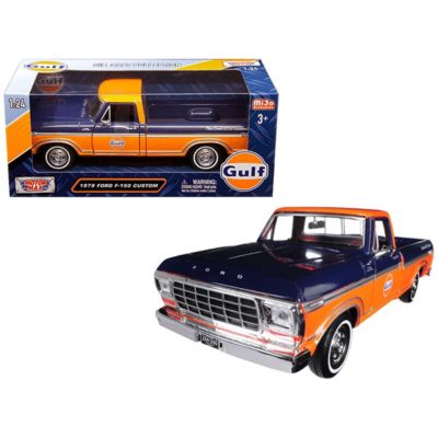 Motormax 79652 1979 Ford F-150 Custom Pickup Truck Gulf 1-24 Diecast Model Car, Dark Blue & Orange