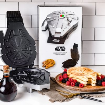 Uncanny Brands Star Wars Deluxe Millennium Falcon Waffle Maker - Most Legendary Ship In The Galaxy