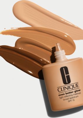 Clinique Even Better Light Reflecting Broad SPF 15 Foundation |