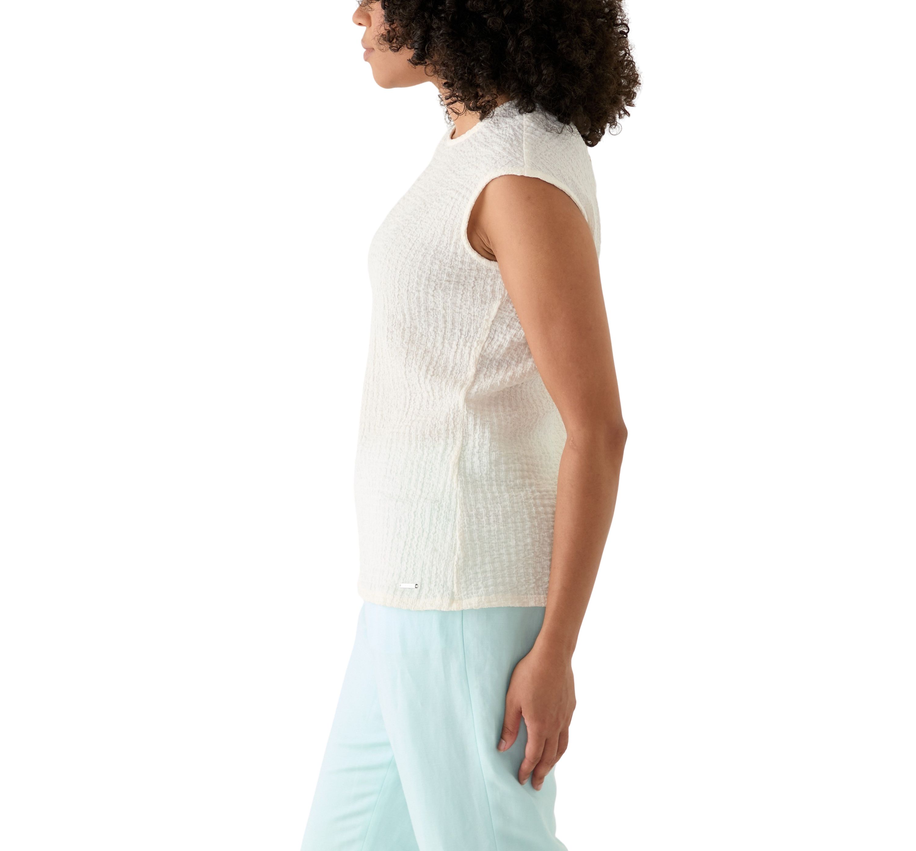 Womens Sleeveless Textured Blouse