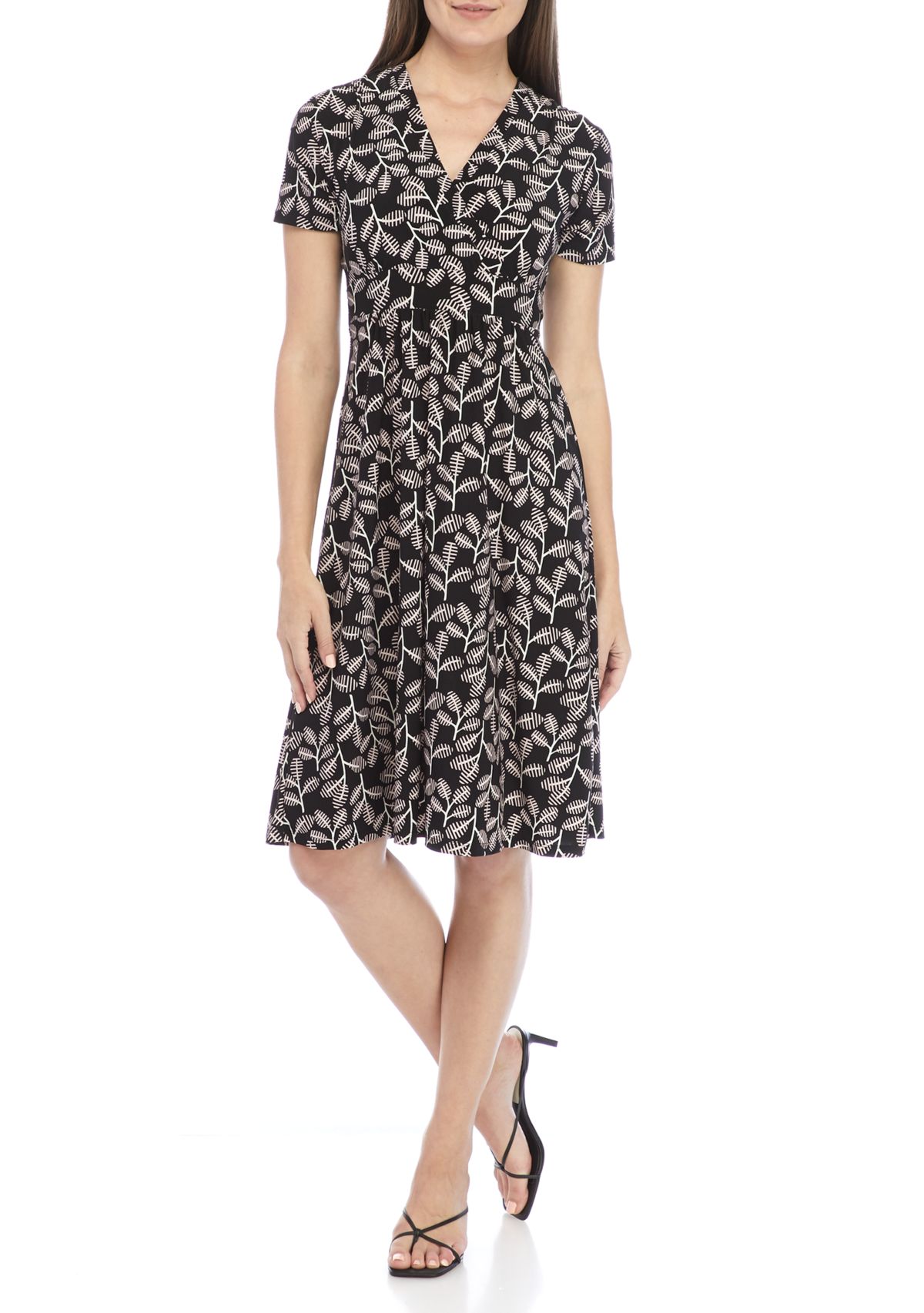 Womens Short Sleeve Crossover V-Neck Printed Knit Dress 
