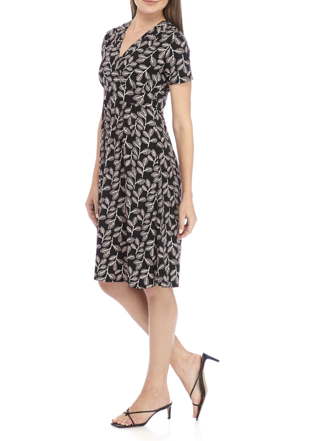 Womens Short Sleeve Crossover V-Neck Printed Knit Dress 