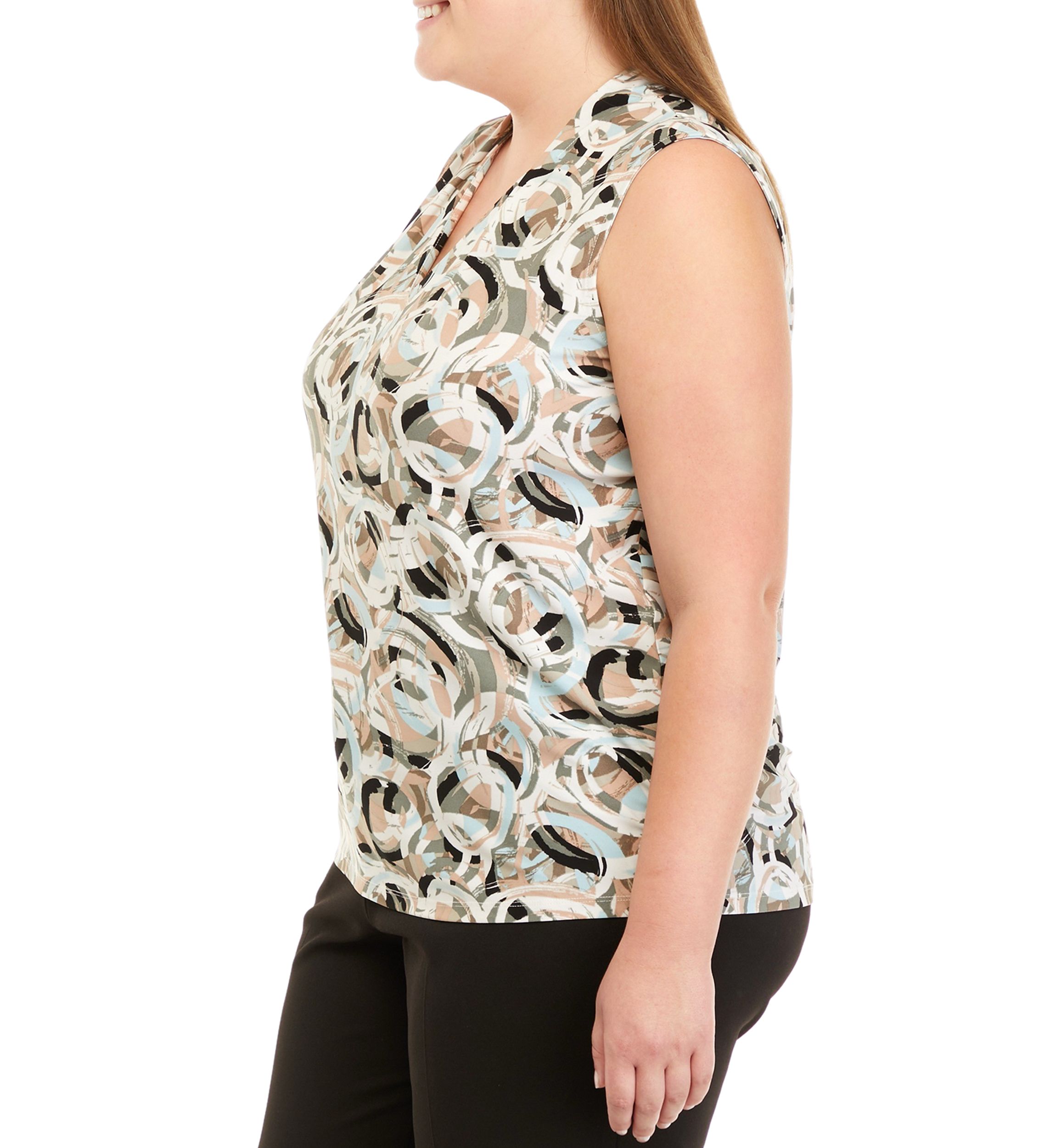 Plus Size Sleeveless V-Neck Circle Print Top 