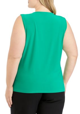 SLEEVELESS KEYHOLE TOP