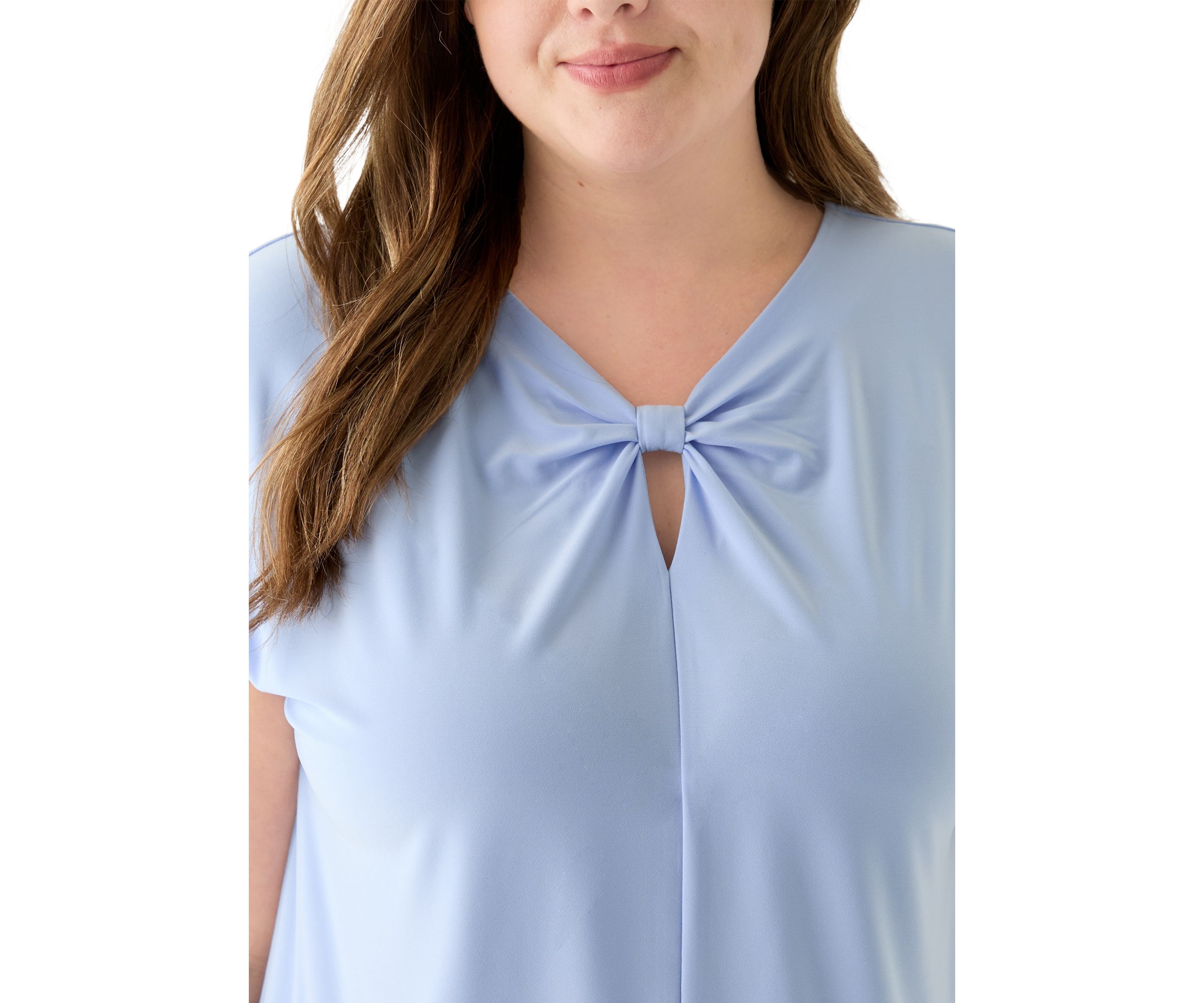 Plus Size Solid Keyhole Top