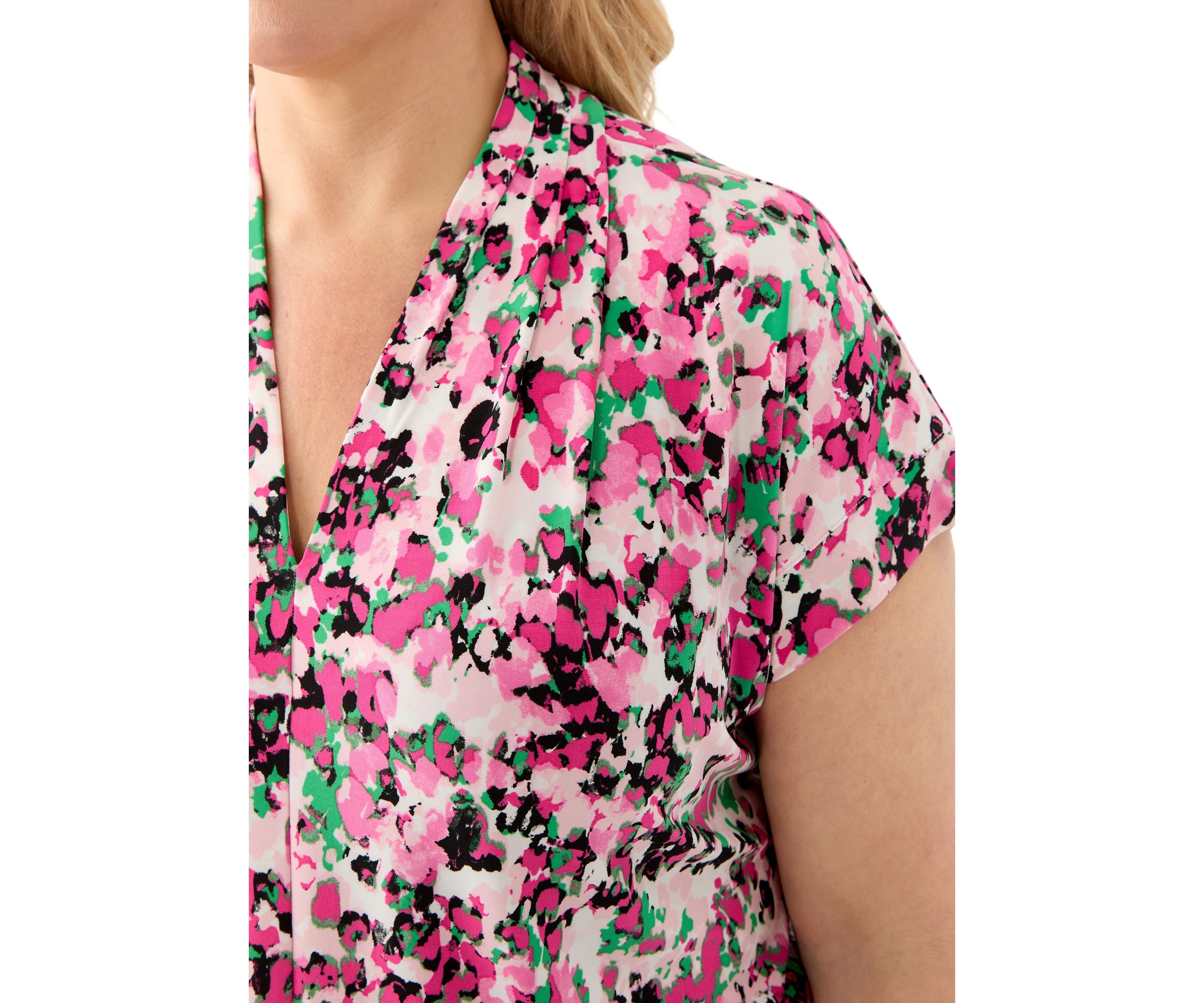 Plus Size Multi Print V-Neck Knit Top
