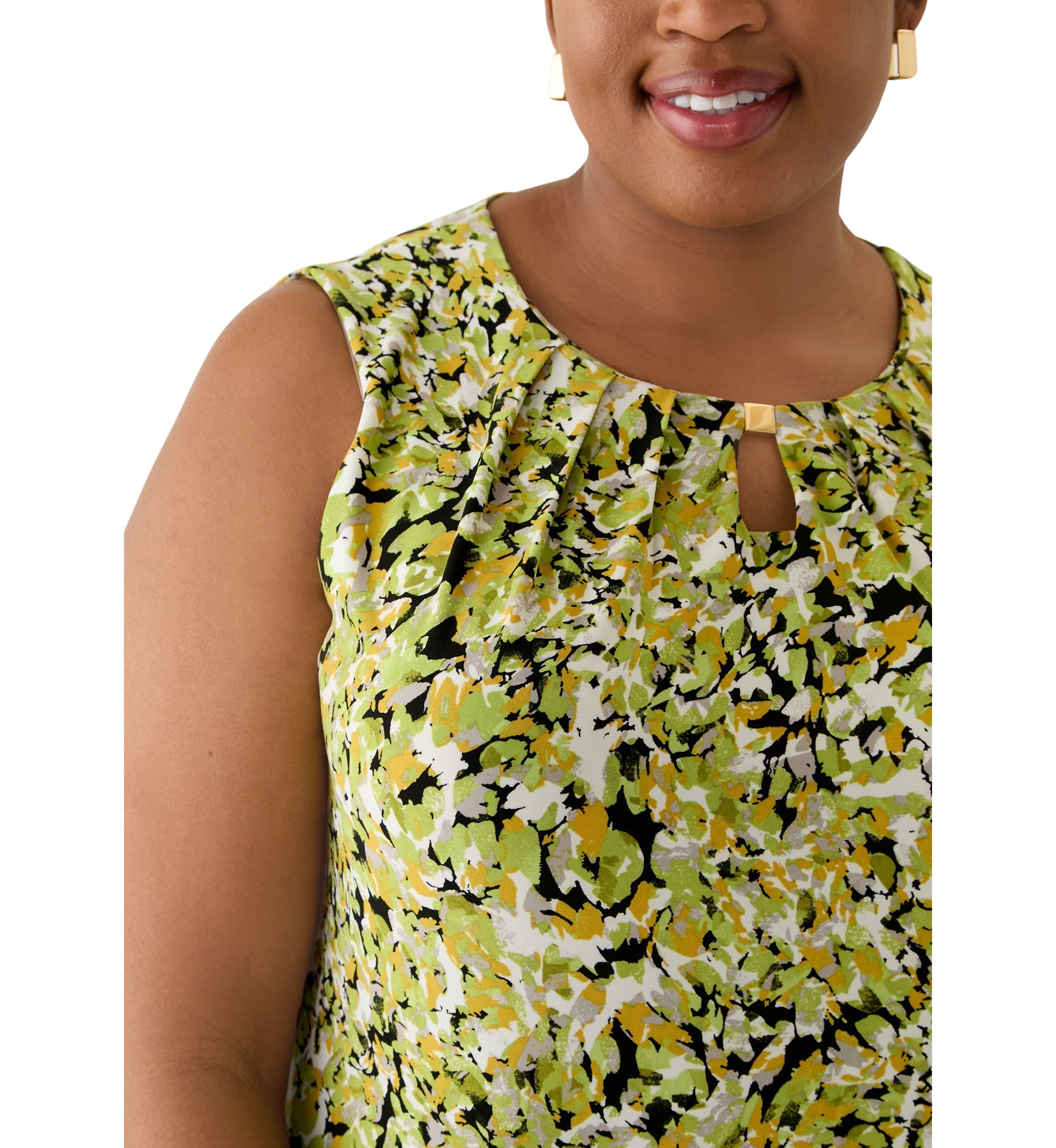 Plus Size Multi Print Sleeveless Pleat Neck Knit Top with Hardware 