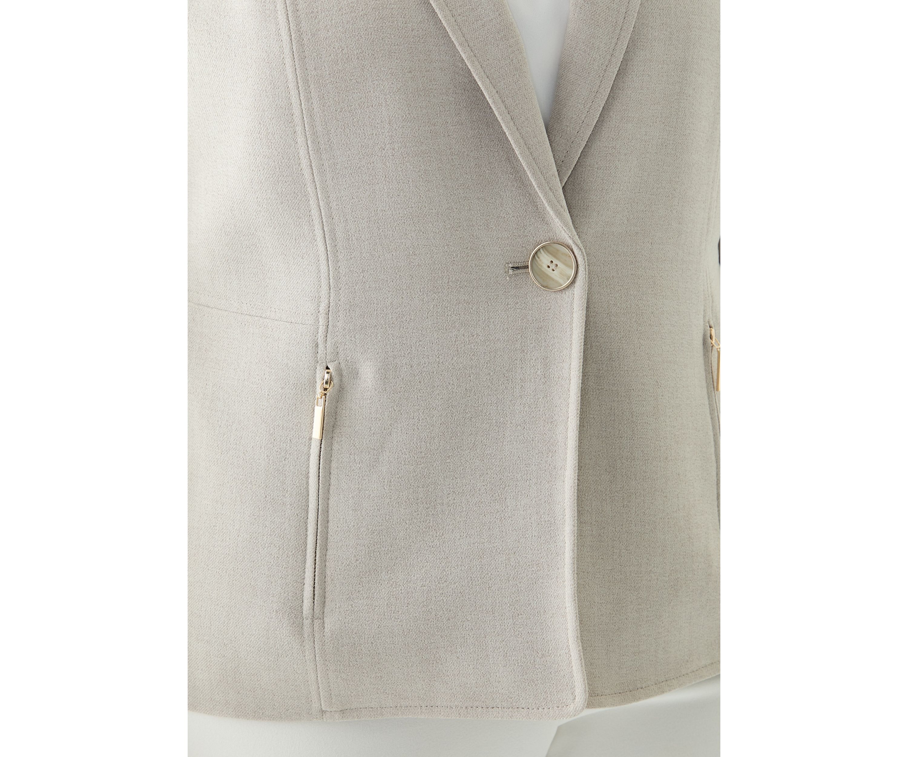 Plus Size Pebble Crepe One Button Jacket with Zip Pockets 
