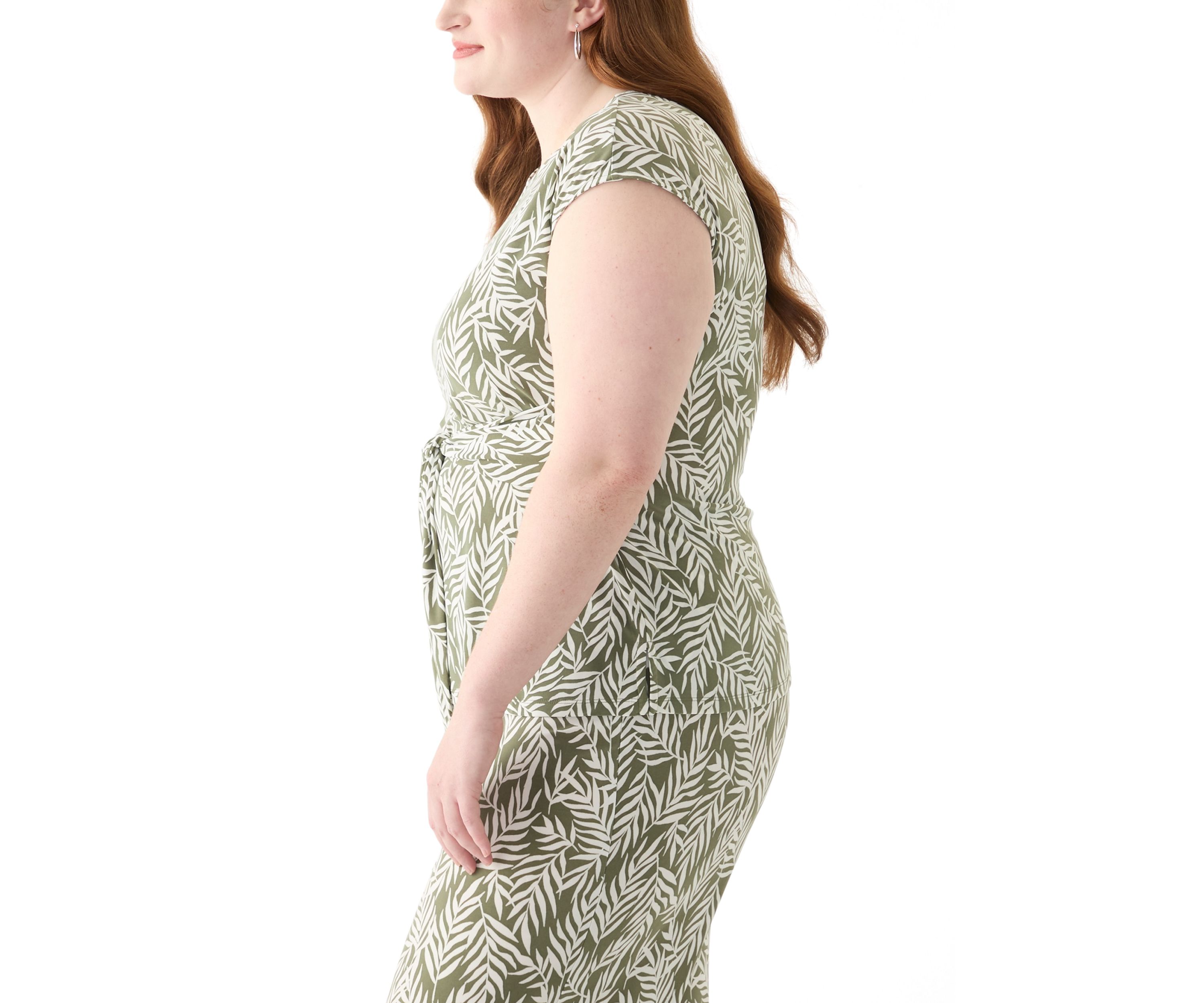 Plus Size Extended Shoulder Printed Top 