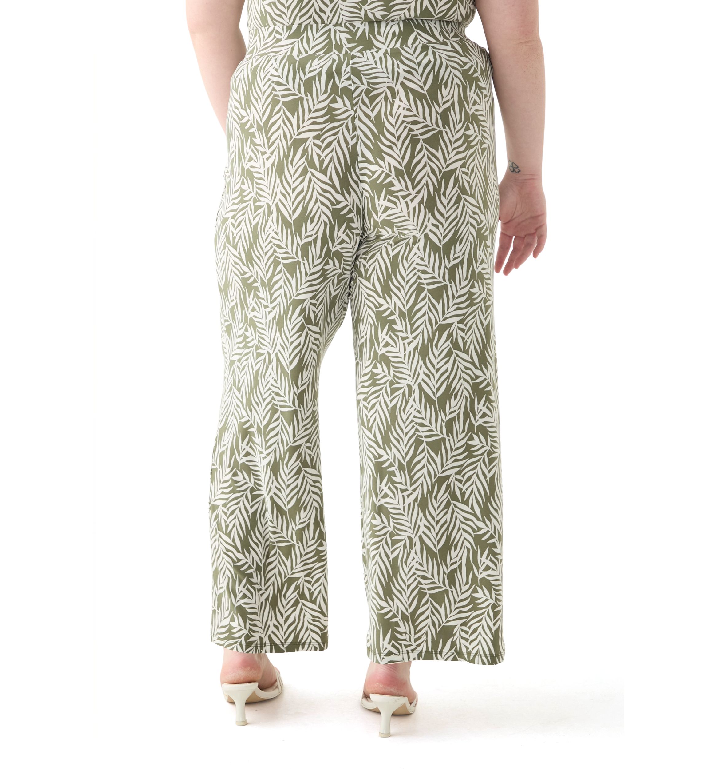Plus Size Wide Leg Ankle Pants