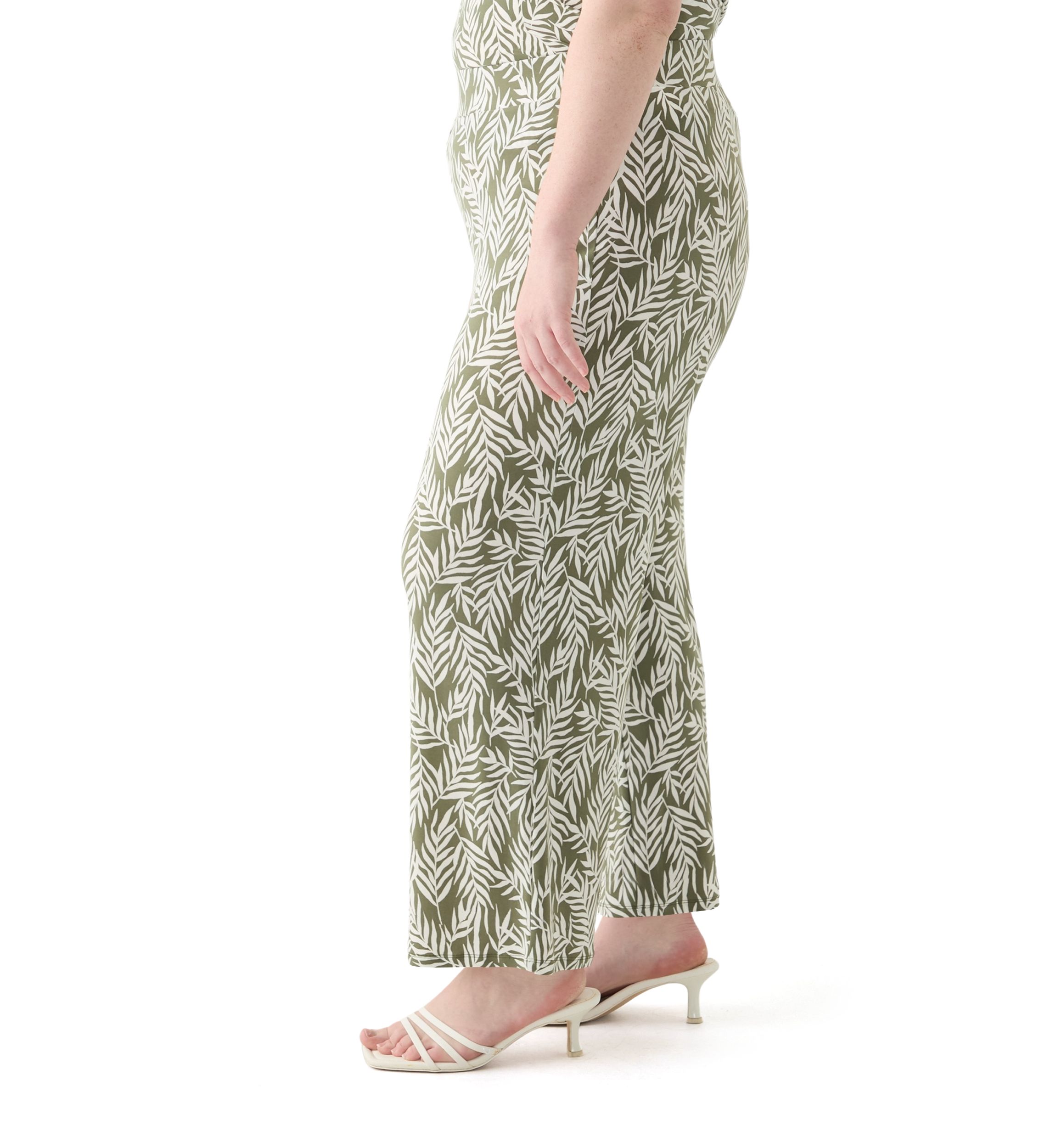 Plus Size Wide Leg Ankle Pants
