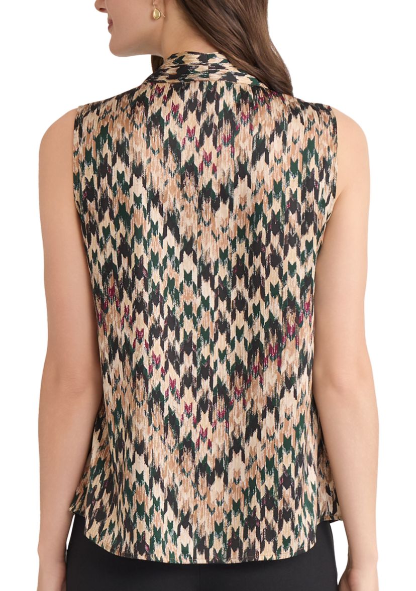 Petite Houndstooth Print Sleeveless V-Neck Blouse 