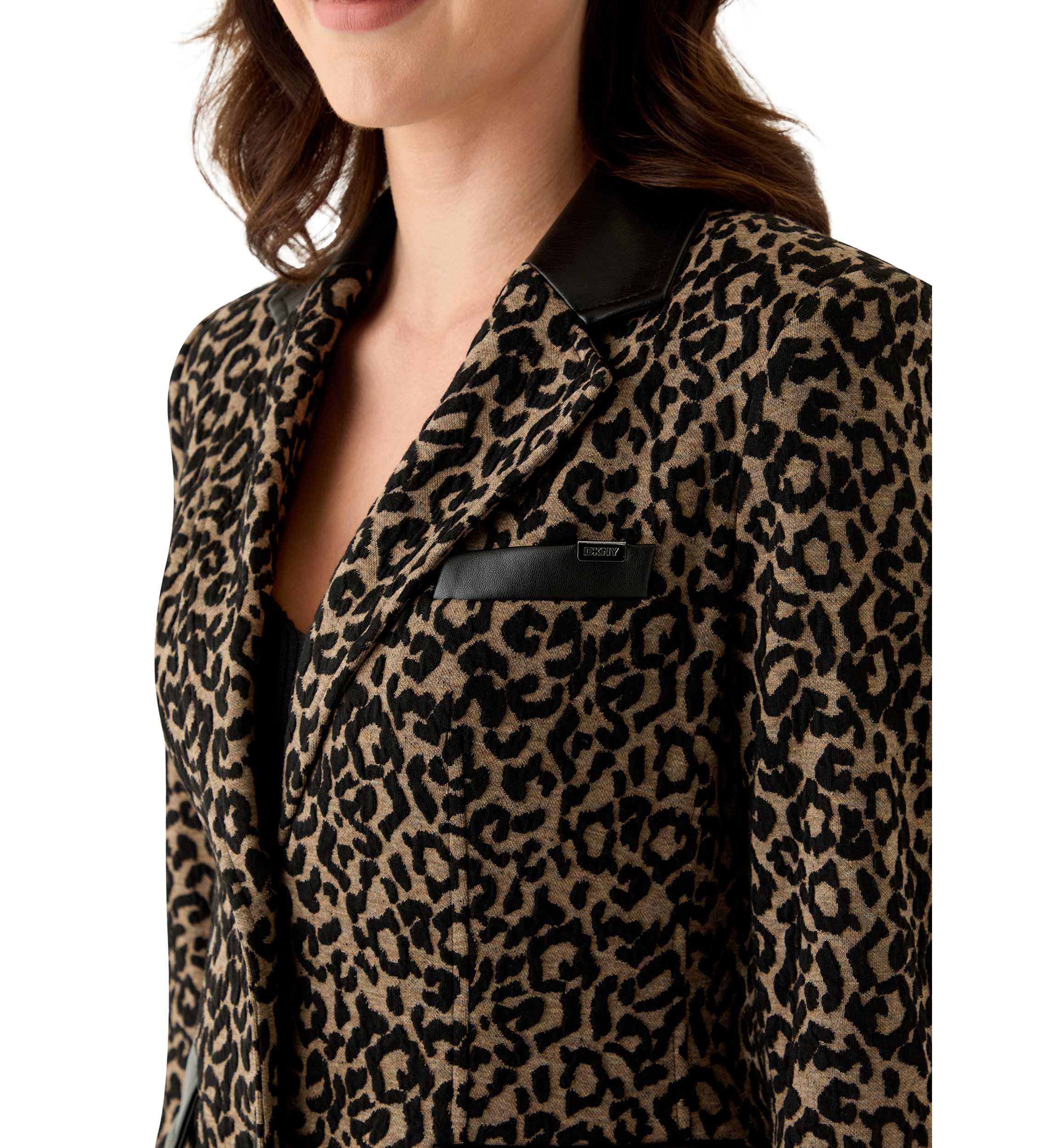 Womens Leopard One Button Topper